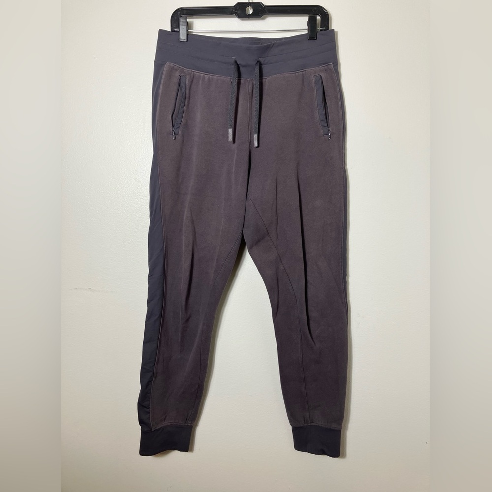 Lululemon‎ Joggers Women’s Sz 8 Gray Pull On Athletic Pockets